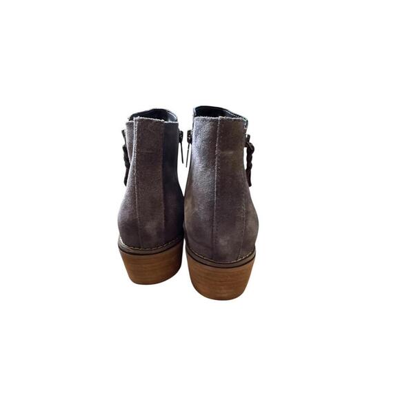 Blondo Liam Suede Waterproof Ankle Bootie Size 10 Gray Chelsea Double Zip  NWOT - Picture 5 of 5